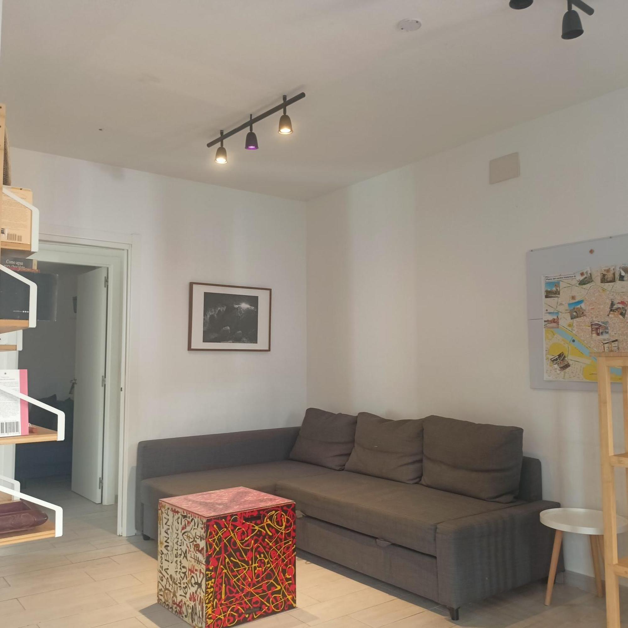 La Casa De Los Viajantes Seville Ngoại thất bức ảnh